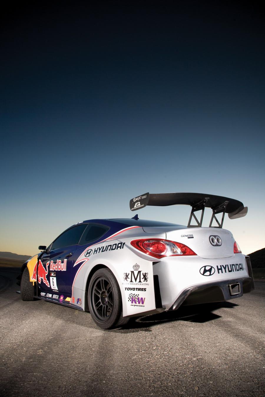  Hyundai Genesis Coupe Red Bull by RMR 2010 года  (фото 21 из 24)